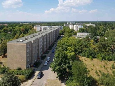Gemütliche 2-Raum-Wohnung mit Einbauküche