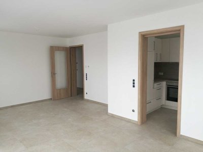 Neuwertige 2-Zi-OG-Wohnung mit EBK, FBH und Südbalkon in Nandlstadt