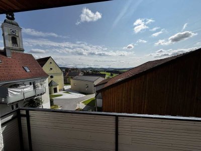 Helle, geräumige Wohnung mit Panorama-Balkon