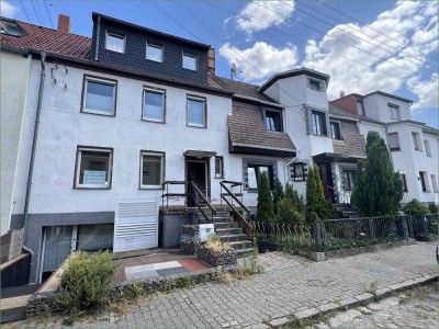Familienfreundliches Reihenmittelhaus mit 5 Zimmern und großem Garten in Leipzig-Wiederitzsch