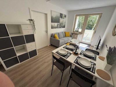 Voll möbliertes Zimmer für 2 Personen in 4er WG mit Blick ins grüne