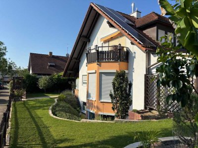 Geräumiges und modernisiertes 10-Zimmer-Mehrfamilienhaus in bester Lage