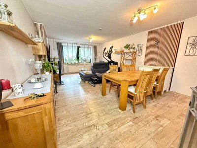 Schöne 4-Zimmer Wohnung im Erdgeschoss mit Garten