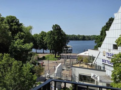 Lake View – Fitted Kitchen – 2 Balconies – Elevator –  €1,000 Voucher* – What else?
