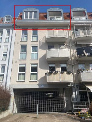Vermietete 5-Zi.-Whg. im 4.+5.OG mit Balkon am Pastor-Niemöller-Platz