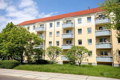 In der Herrichtung! Schöne 3-Raumwohnung mit Balkon sucht eine Familie...