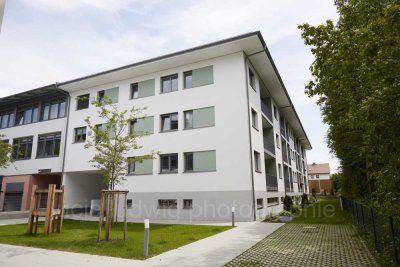 Moderne 3 Zimmer-Wohnung im 1.OG mit überdachtem Balkon * Toplage * Topausstattung *