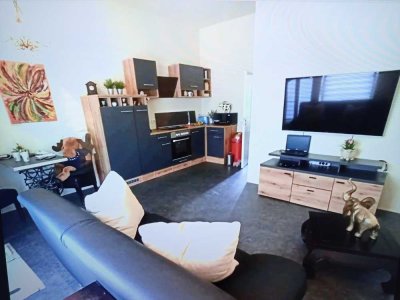 1.5-Zimmer Wohnung mit Terrasse in Birkweiler