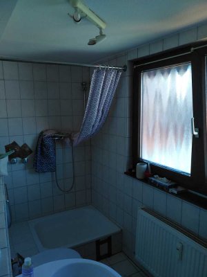 Lebendig wohnen: 2-Zimmer-Dachgeschosswohnung zentral in Heidelberg-Kirchheim