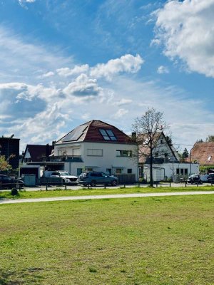 Lichtdurchflutete Doppelhaushälfe mit großem Dachstudio - ökologisches KFW40 Holzhaus