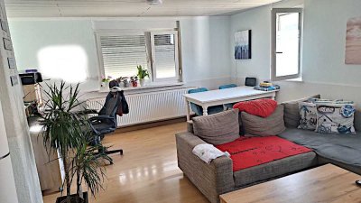 *Gemütliche, großzügige Wohnung mit toller Raumgestaltung!+