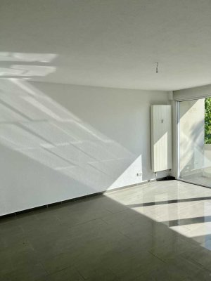 Renovierte und freie 3,5-Zimmer-Wohnung - Ohne Makler, keine Erbpacht!