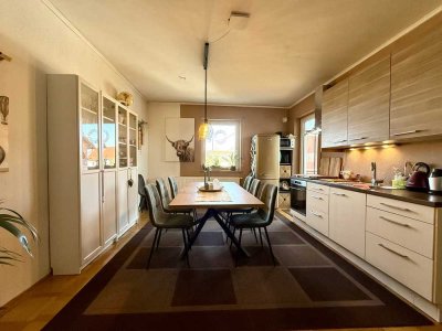 Großzügige Wohnung - Nahe Memmingen mit Küche, Balkon und Dachterrasse