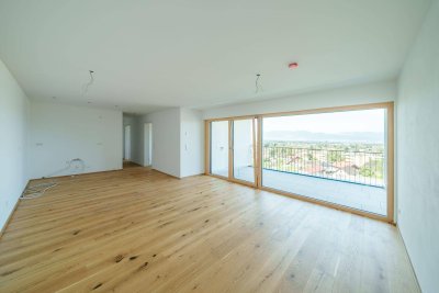 Traumaussicht in Hohenems: Wohnanlage Hangweg Top 1 mit Weitblick und Swimming Pool