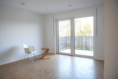 Erstbezug: helle 2-Zimmer-Wohnung mit Balkon im 3. Obergeschoss