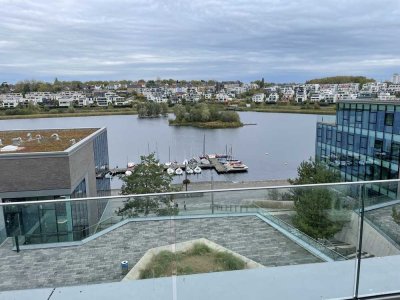 Großzügiges Penthouse mit wunderschönem Weitblick auf den Phoenix-See