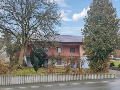Geräumiges Einfamilienhaus in Marktleugast – Mit Potential- Viel Platz für Wohnen, Hobbies u. Arbeit