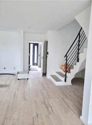 Erstbezug: DHH mit 4 Zimmern und Garten Garten in guter Lage