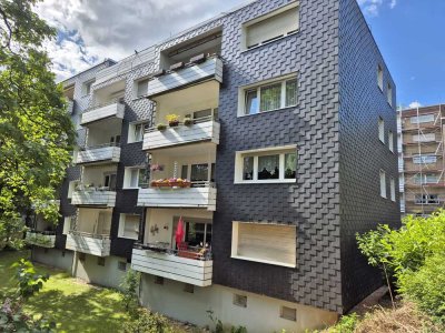 Erdgeschosswohnung mit Balkon und Garage!