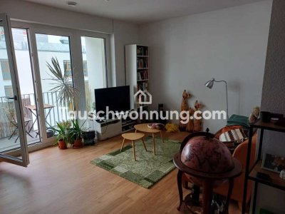 Tauschwohnung: Große helle Wohnung mit zwei Balkonen
