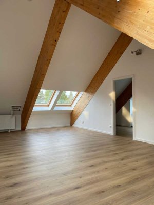 Helle Dachgeschosswohnung  - saniert-