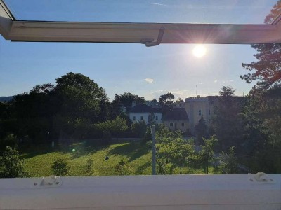 PROVISIONSFREIE DACHGESCHOSS WOHNUNG MIT WEITBLICK | S-BAHN NÄHE