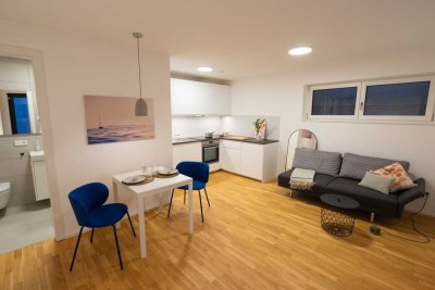 Erstbezug: Modern möblierte 2-Zimmer Wohnung im Untergeschoss (Ideal für Wochenendpendler)