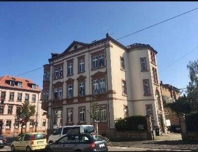 Charmante großzügige Altbau-Wohnung im Herzen Landaus - 4 Minuten zur Uni