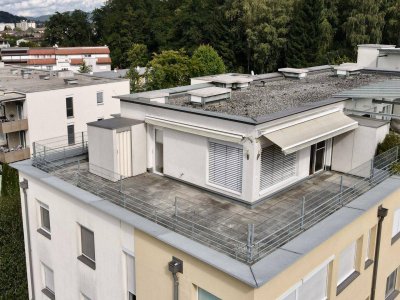 Exklusive Dachgeschoss-Maisonette mit supergroßer Terrasse und wunderbarem Fernblick &amp; Tiefgaragenpakplatz