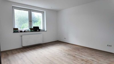 Erstbezug nach Sanierung: Helle 2-Zimmer-Wohnung