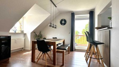 Schöne 3-Zimmer Wohnung mit Galerie (24m²), 2 Balkone, Tiefgaragen-&Außenstellplatz