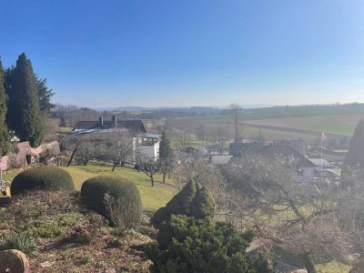 CHARMANTES EINFAMILIENHAUS MIT GROßEM GRUNDSTÜCK & TRAUMHAFTER AUSSICHT