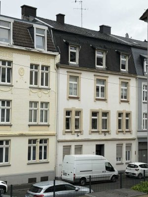 Altbau-Traum mit 4 Zimmern in Heckinghausen
