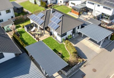Energieeffizient, modern & gepflegt! Bungalow mit ELW auf schönem Grundstück in ruhiger Lage