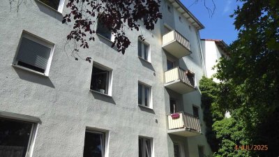 ### 2 Zimmer mit Balkon, Keller und Mansardenraum, in Darmstadt-Citylage ###