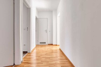 PROVISIONSFREI! Renovierte Wohnung mit modernen Bad & Elektroinstallation