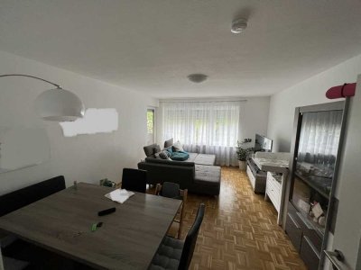 !!Schöne 4-Zimmer-Wohnung im Regensburger Westen!!