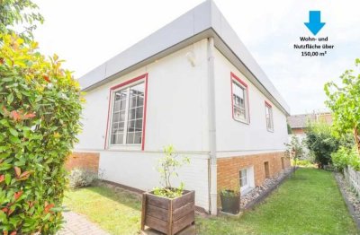 Freistehender Bungalow mit ca. 150 m² Wohn- und Nutzfläche im Herzen von Flörsheim!