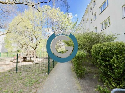 HELLE WOHNUNG MIT LOGGIA & BLICK INS GRÜNE - GUTER SCHNITT -  BEZUGSFREI AB 07/2025