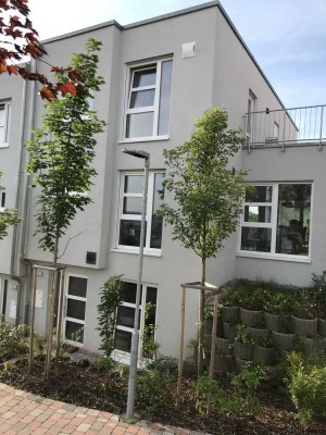 Recently Built Semi-Detached House with Terrace, Garden and Garage in Magstadt