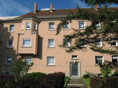 modernisierte 3-Zimmer-Wohnung mit Balkon im Hochparterre