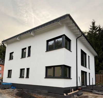 Erstbezug (Neubau) geräumige Wohnung in Bad Hönningen mit Terrasse/Garten