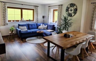 Itter - Wohnen wo andere Urlaub machen! Stilvolle 4-Zimmer-Wohnung mit Bergpanorama und Liftnähe