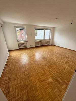 Helle 3,5-Zimmer Stadtwohnung, KDB, zentrale und ruhige Lage