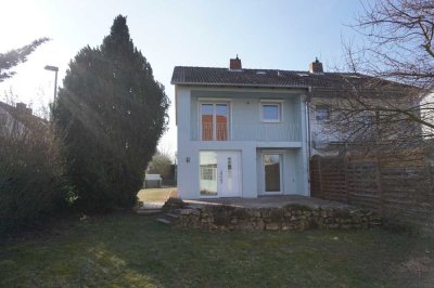 Kleines Einfamilienhaus mit Garten im ruhigen Hochheim