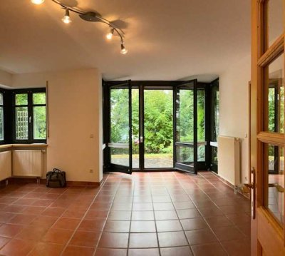 Schöne 2-Zi. Garten-Wohnung, EBK, Hobbykeller, S-Bahn S2, ruhig, gepflegt, ab 10-2025 frei!