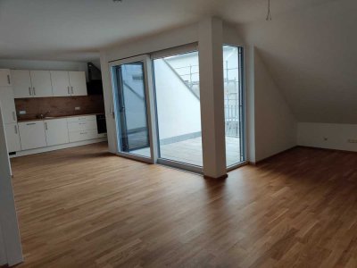 Neuwertige 3,5 Zimmer-Wohnung mit Loggia und EBK im Zentrum Ochsenhausen