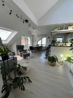 Helle 2-Zimmer + Galerie Dachgeschosswohnung in Flörsheim Wicker