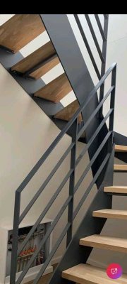 Helle 3,5-Zimmer Fußbodenheizung Maisonette-Wohnung mit Balkon in Frankfurt-Heddernheim