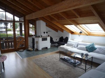 Helle 4-Zimmer-DG-Wohnung mit Bergblick, Balkon & TG-Platz in Sonthofen